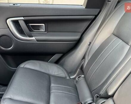 Серый Ленд Ровер Discovery Sport, объемом двигателя 2 л и пробегом 58 тыс. км за 23500 $, фото 21 на Automoto.ua