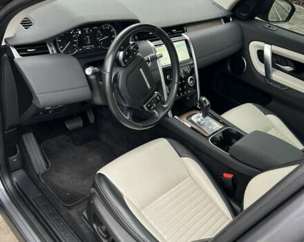 Ленд Ровер Discovery Sport 2020 в Житомире на Automoto.ua Серый Ленд Ровер Discovery Sport, объемом двигателя 2 л и пробегом 64 тыс. км за 29600 $, фото 13 на Automoto.ua
