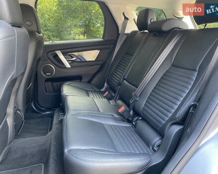 Серый Ленд Ровер Discovery Sport, объемом двигателя 2 л и пробегом 80 тыс. км за 30999 $, фото 55 на Automoto.ua