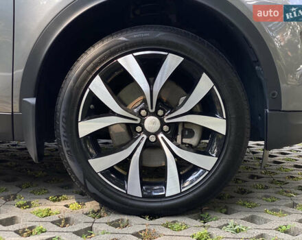 Серый Ленд Ровер Discovery Sport, объемом двигателя 2 л и пробегом 80 тыс. км за 30999 $, фото 62 на Automoto.ua
