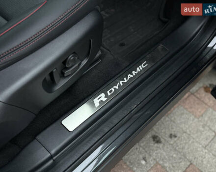 Серый Ленд Ровер Discovery Sport, объемом двигателя 2 л и пробегом 45 тыс. км за 45000 $, фото 8 на Automoto.ua