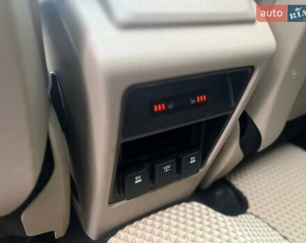 Синий Ленд Ровер Discovery Sport, объемом двигателя 2 л и пробегом 139 тыс. км за 14700 $, фото 34 на Automoto.ua