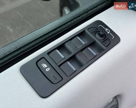 Синий Ленд Ровер Discovery Sport, объемом двигателя 2 л и пробегом 123 тыс. км за 20990 $, фото 19 на Automoto.ua