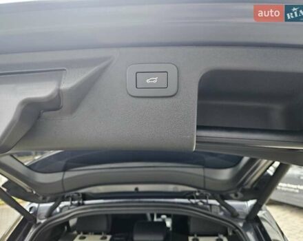 Синий Ленд Ровер Discovery Sport, объемом двигателя 2 л и пробегом 15 тыс. км за 51890 $, фото 30 на Automoto.ua