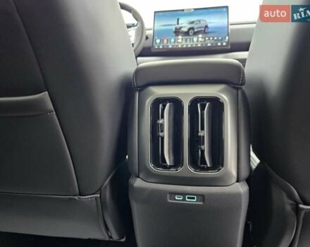 Леопард 3 2025 у Києві на Automoto.ua Зелений Леопард 3, об'ємом двигуна 0 л та пробігом 1 тис. км за 28250 $, фото 49 на Automoto.ua