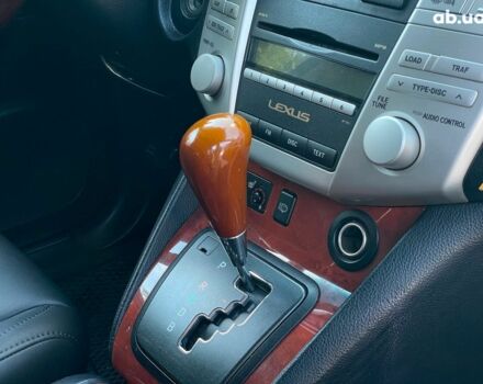 Черный Лексус 6510, объемом двигателя 3.3 л и пробегом 261 тыс. км за 11990 $, фото 30 на Automoto.ua