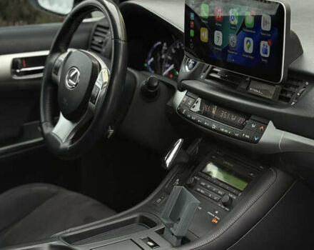 Білий Лексус СТ, об'ємом двигуна 1.8 л та пробігом 205 тис. км за 12500 $, фото 23 на Automoto.ua