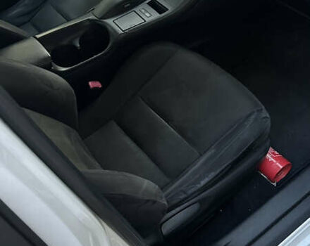 Лексус СТ 2011 в Киеве на Automoto.ua Белый Лексус СТ, объемом двигателя 1.8 л и пробегом 218 тыс. км за 10500 $, фото 13 на Automoto.ua