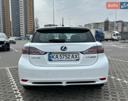 Білий Лексус СТ, об'ємом двигуна 1.8 л та пробігом 218 тис. км за 10500 $, фото 2 на Automoto.ua