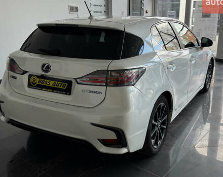 Білий Лексус СТ, об'ємом двигуна 1.8 л та пробігом 146 тис. км за 12600 $, фото 6 на Automoto.ua