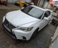 Белый Лексус СТ, объемом двигателя 1.8 л и пробегом 200 тыс. км за 12000 $, фото 6 на Automoto.ua