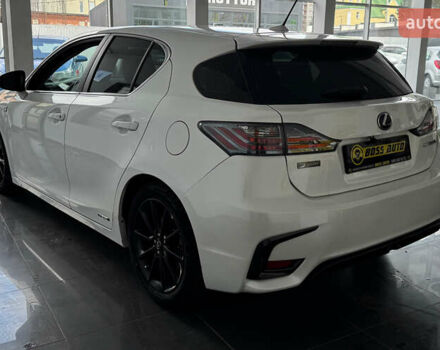 Білий Лексус СТ, об'ємом двигуна 1.8 л та пробігом 146 тис. км за 12600 $, фото 4 на Automoto.ua