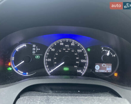 Белый Лексус СТ, объемом двигателя 1.8 л и пробегом 220 тыс. км за 11000 $, фото 9 на Automoto.ua