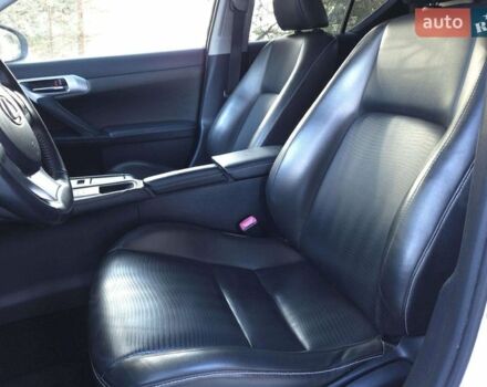 Білий Лексус СТ, об'ємом двигуна 1.8 л та пробігом 88 тис. км за 14500 $, фото 4 на Automoto.ua