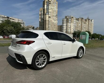 Белый Лексус СТ, объемом двигателя 1.8 л и пробегом 257 тыс. км за 14999 $, фото 5 на Automoto.ua