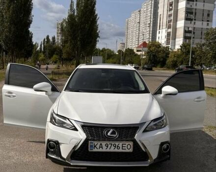 Белый Лексус СТ, объемом двигателя 1.8 л и пробегом 257 тыс. км за 14999 $, фото 1 на Automoto.ua