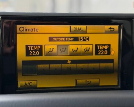 Білий Лексус СТ, об'ємом двигуна 1.8 л та пробігом 279 тис. км за 11800 $, фото 42 на Automoto.ua