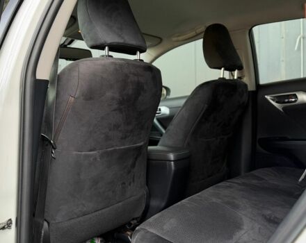 Білий Лексус СТ, об'ємом двигуна 1.8 л та пробігом 279 тис. км за 11800 $, фото 22 на Automoto.ua