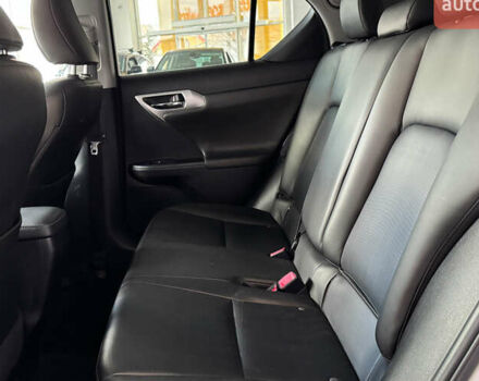 Білий Лексус СТ, об'ємом двигуна 1.8 л та пробігом 146 тис. км за 12600 $, фото 19 на Automoto.ua