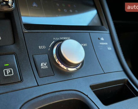 Білий Лексус СТ, об'ємом двигуна 1.8 л та пробігом 130 тис. км за 14400 $, фото 19 на Automoto.ua