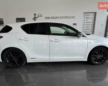 Білий Лексус СТ, об'ємом двигуна 1.8 л та пробігом 146 тис. км за 12600 $, фото 7 на Automoto.ua