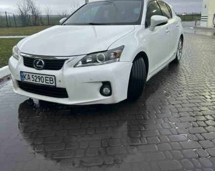 Белый Лексус СТ, объемом двигателя 1.8 л и пробегом 200 тыс. км за 10850 $, фото 1 на Automoto.ua