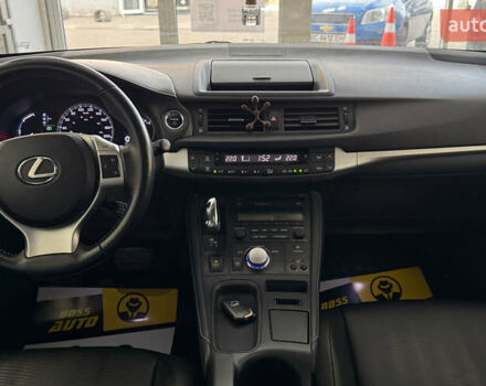 Білий Лексус СТ, об'ємом двигуна 1.8 л та пробігом 146 тис. км за 12600 $, фото 11 на Automoto.ua