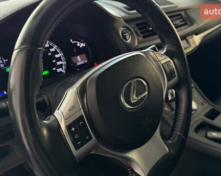 Білий Лексус СТ, об'ємом двигуна 1.8 л та пробігом 146 тис. км за 12600 $, фото 9 на Automoto.ua
