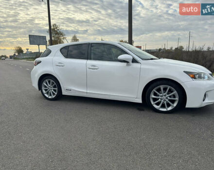 Лексус СТ 2013 в Киеве на Automoto.ua Белый Лексус СТ, объемом двигателя 1.8 л и пробегом 91 тыс. км за 13200 $, фото 15 на Automoto.ua