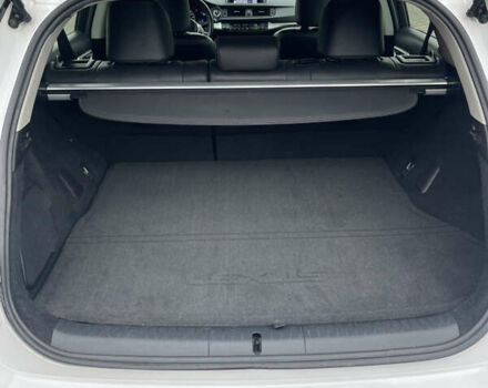 Білий Лексус СТ, об'ємом двигуна 1.8 л та пробігом 285 тис. км за 10950 $, фото 13 на Automoto.ua