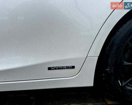 Белый Лексус СТ, объемом двигателя 1.8 л и пробегом 302 тыс. км за 13200 $, фото 6 на Automoto.ua