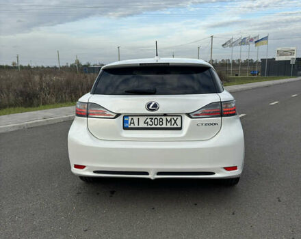 Лексус СТ 2013 в Киеве на Automoto.ua Белый Лексус СТ, объемом двигателя 1.8 л и пробегом 91 тыс. км за 13200 $, фото 16 на Automoto.ua