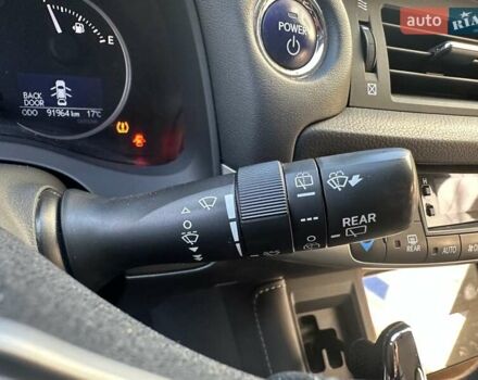 Лексус СТ 2013 в Одессе на Automoto.ua Белый Лексус СТ, объемом двигателя 1.8 л и пробегом 92 тыс. км за 15500 $, фото 28 на Automoto.ua