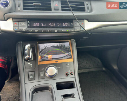 Лексус СТ 2013 в Киеве на Automoto.ua Белый Лексус СТ, объемом двигателя 1.8 л и пробегом 91 тыс. км за 13200 $, фото 2 на Automoto.ua