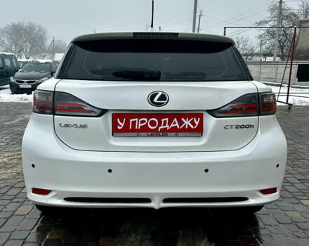 Белый Лексус СТ, объемом двигателя 1.8 л и пробегом 302 тыс. км за 13200 $, фото 4 на Automoto.ua