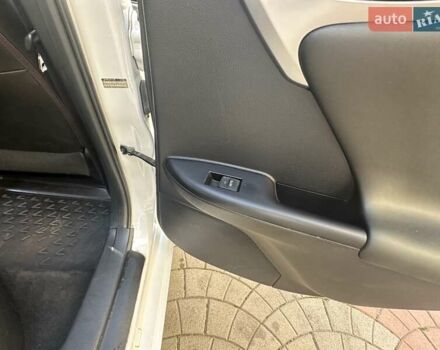 Лексус СТ 2013 в Одессе на Automoto.ua Белый Лексус СТ, объемом двигателя 1.8 л и пробегом 92 тыс. км за 15500 $, фото 41 на Automoto.ua