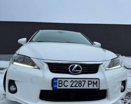 Белый Лексус СТ, объемом двигателя 1.8 л и пробегом 270 тыс. км за 10900 $, фото 8 на Automoto.ua