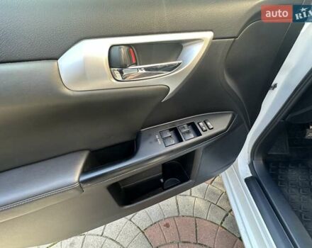 Лексус СТ 2013 в Одессе на Automoto.ua Белый Лексус СТ, объемом двигателя 1.8 л и пробегом 92 тыс. км за 15500 $, фото 20 на Automoto.ua