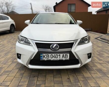 Белый Лексус СТ, объемом двигателя 1.8 л и пробегом 179 тыс. км за 13500 $, фото 1 на Automoto.ua