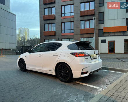 Белый Лексус СТ, объемом двигателя 1.8 л и пробегом 210 тыс. км за 14900 $, фото 8 на Automoto.ua