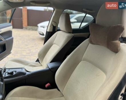 Белый Лексус СТ, объемом двигателя 1.8 л и пробегом 179 тыс. км за 13500 $, фото 29 на Automoto.ua