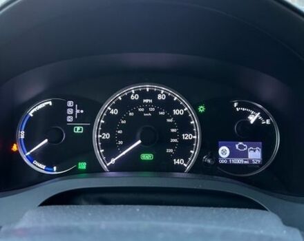 Білий Лексус СТ, об'ємом двигуна 1.8 л та пробігом 176 тис. км за 14500 $, фото 7 на Automoto.ua