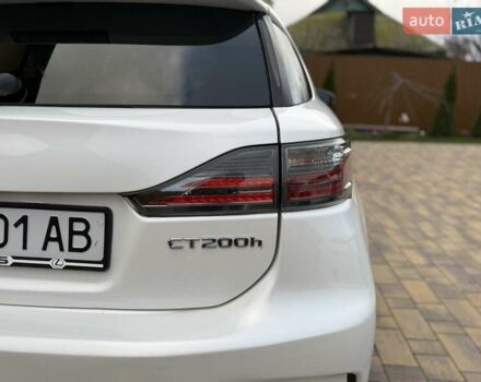 Белый Лексус СТ, объемом двигателя 1.8 л и пробегом 179 тыс. км за 13500 $, фото 6 на Automoto.ua