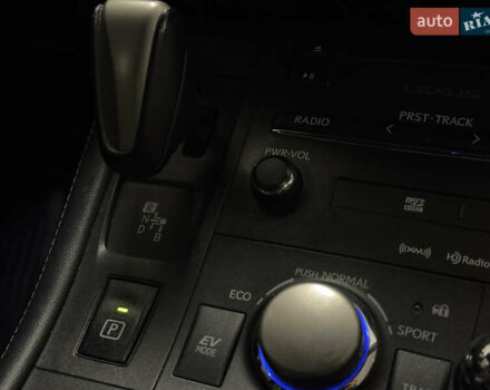 Білий Лексус СТ, об'ємом двигуна 1.8 л та пробігом 211 тис. км за 15699 $, фото 24 на Automoto.ua