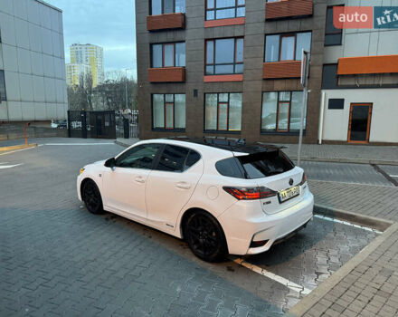 Белый Лексус СТ, объемом двигателя 1.8 л и пробегом 210 тыс. км за 14900 $, фото 7 на Automoto.ua