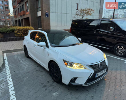 Белый Лексус СТ, объемом двигателя 1.8 л и пробегом 210 тыс. км за 14900 $, фото 3 на Automoto.ua
