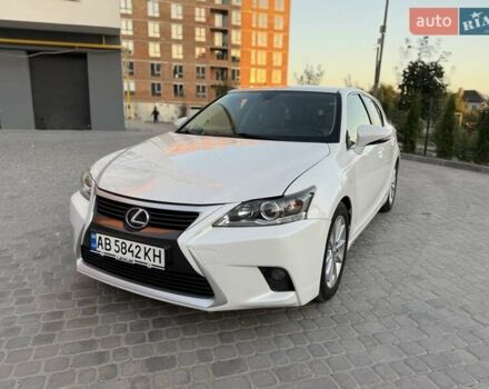 Белый Лексус СТ, объемом двигателя 1.8 л и пробегом 173 тыс. км за 13900 $, фото 11 на Automoto.ua