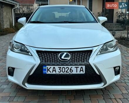 Білий Лексус СТ, об'ємом двигуна 1.8 л та пробігом 176 тис. км за 14500 $, фото 1 на Automoto.ua