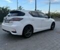 Белый Лексус СТ, объемом двигателя 1.8 л и пробегом 211 тыс. км за 16000 $, фото 4 на Automoto.ua