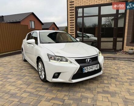 Белый Лексус СТ, объемом двигателя 1.8 л и пробегом 179 тыс. км за 13500 $, фото 19 на Automoto.ua